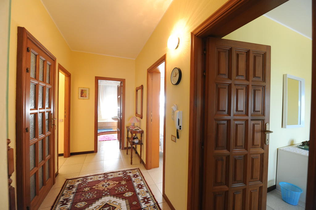 B&B Su Fassoi Santa Giusta Exterior foto